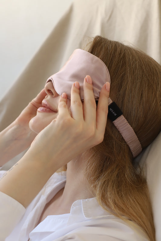 100% Mulberry Silk Pillowcase & Eye Mask Set - Lotus